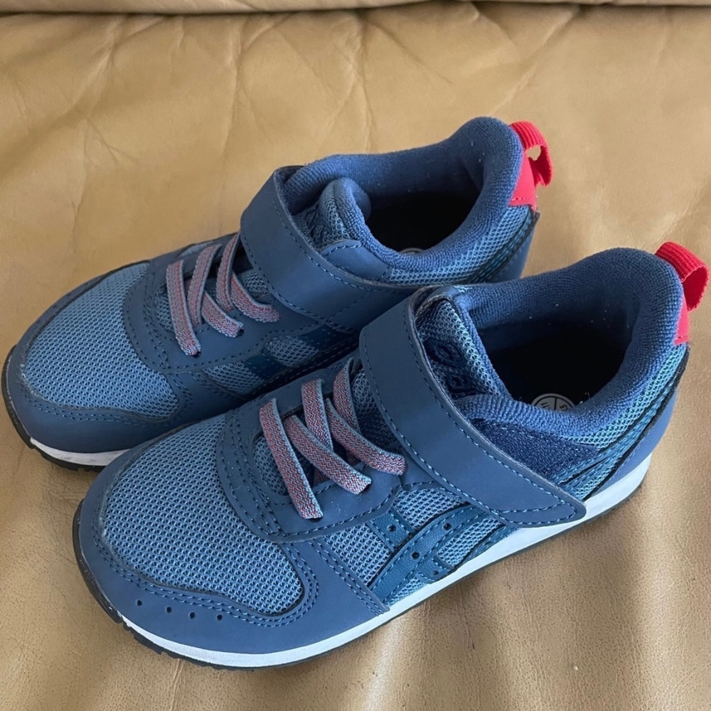ASICS Kids Size 11